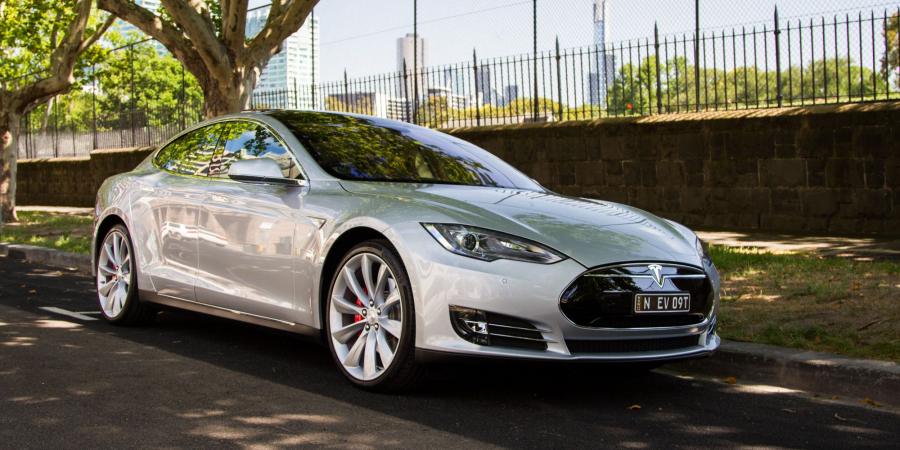  Tesla Model S P85 2012 года  (AU) (фото 3 из 10)